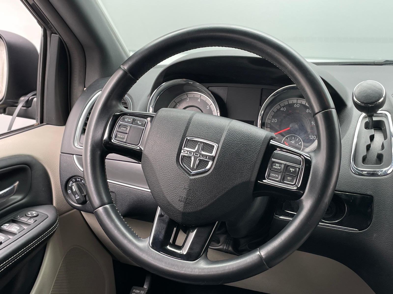 Thumbnail: 2018 Dodge Grand Caravan - 4