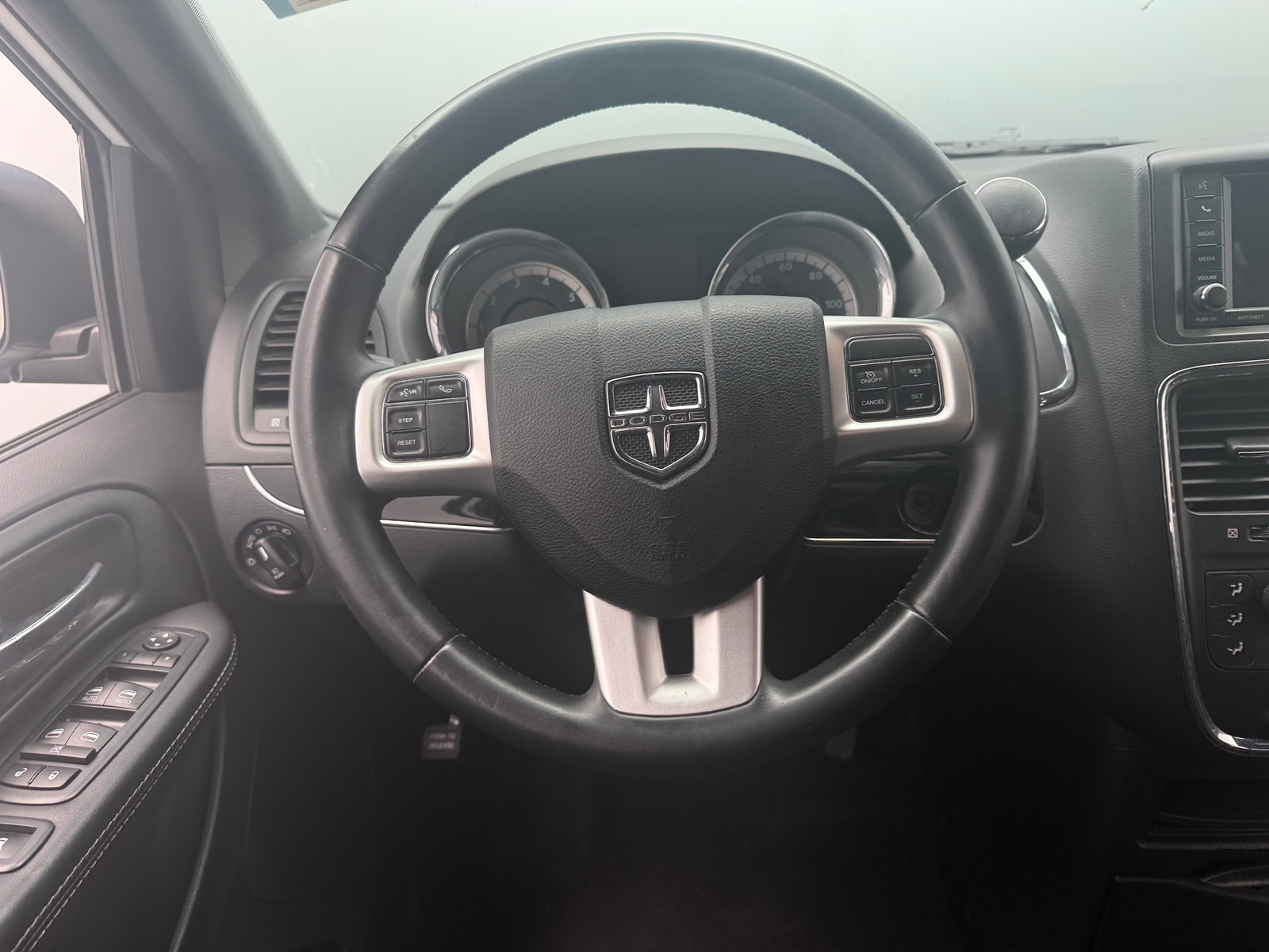 Thumbnail: 2018 Dodge Grand Caravan - 5