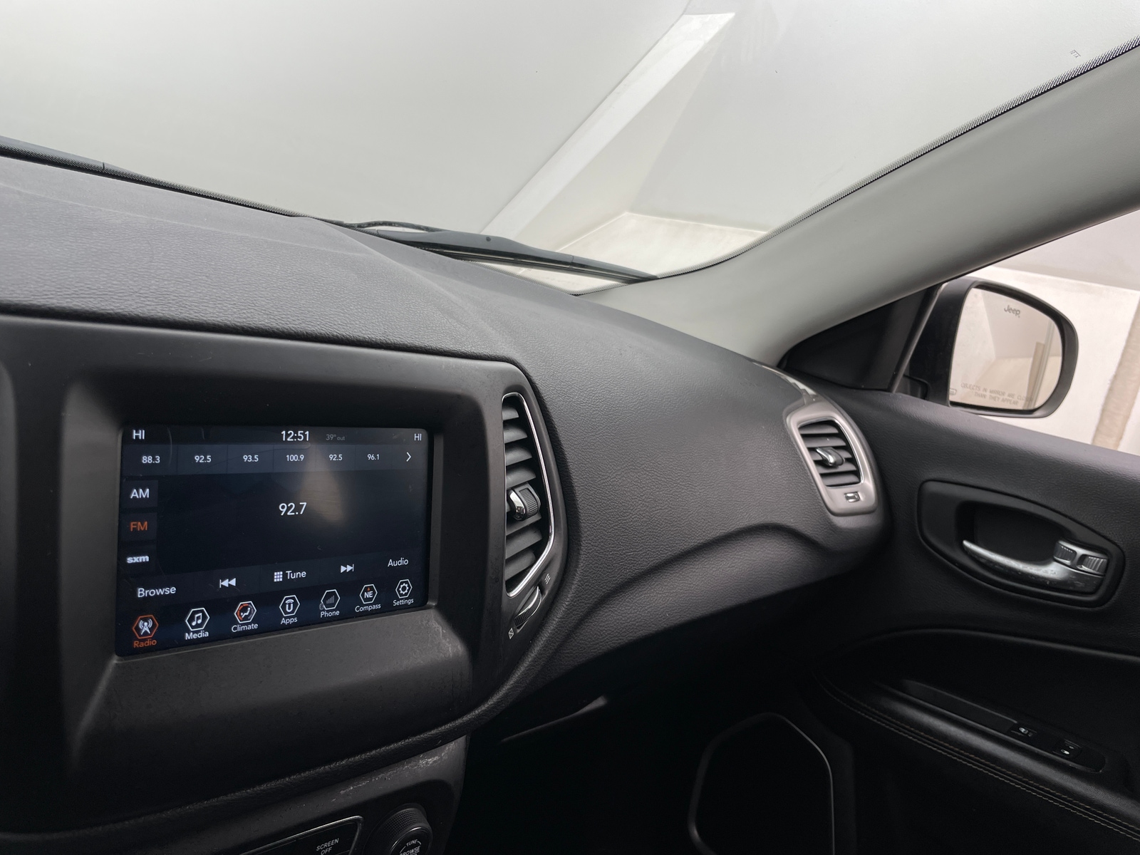 Thumbnail: 2018 Jeep Compass - 4