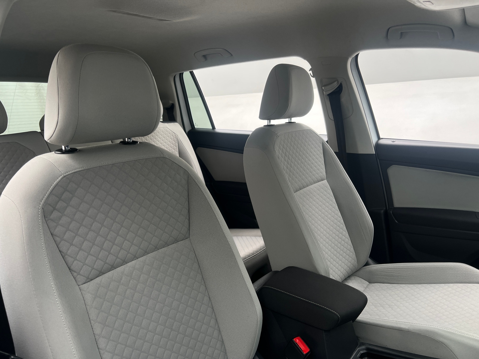 Thumbnail: 2021 Volkswagen Tiguan - 2