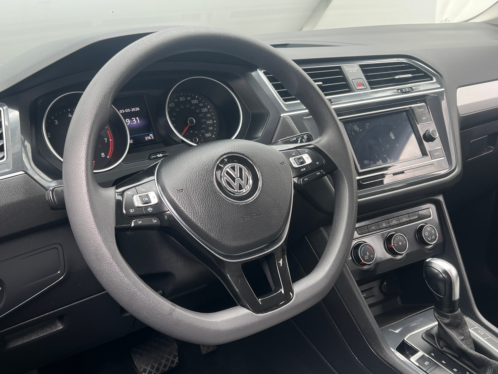 Thumbnail: 2021 Volkswagen Tiguan - 5