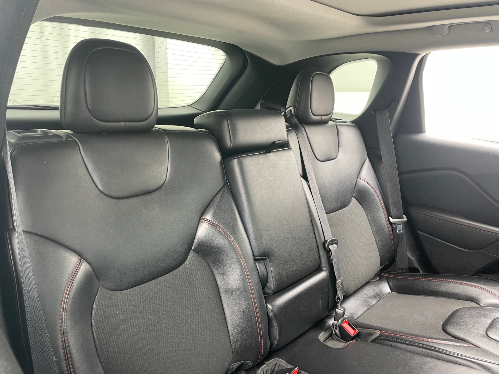 Thumbnail: 2020 Jeep Cherokee - 6