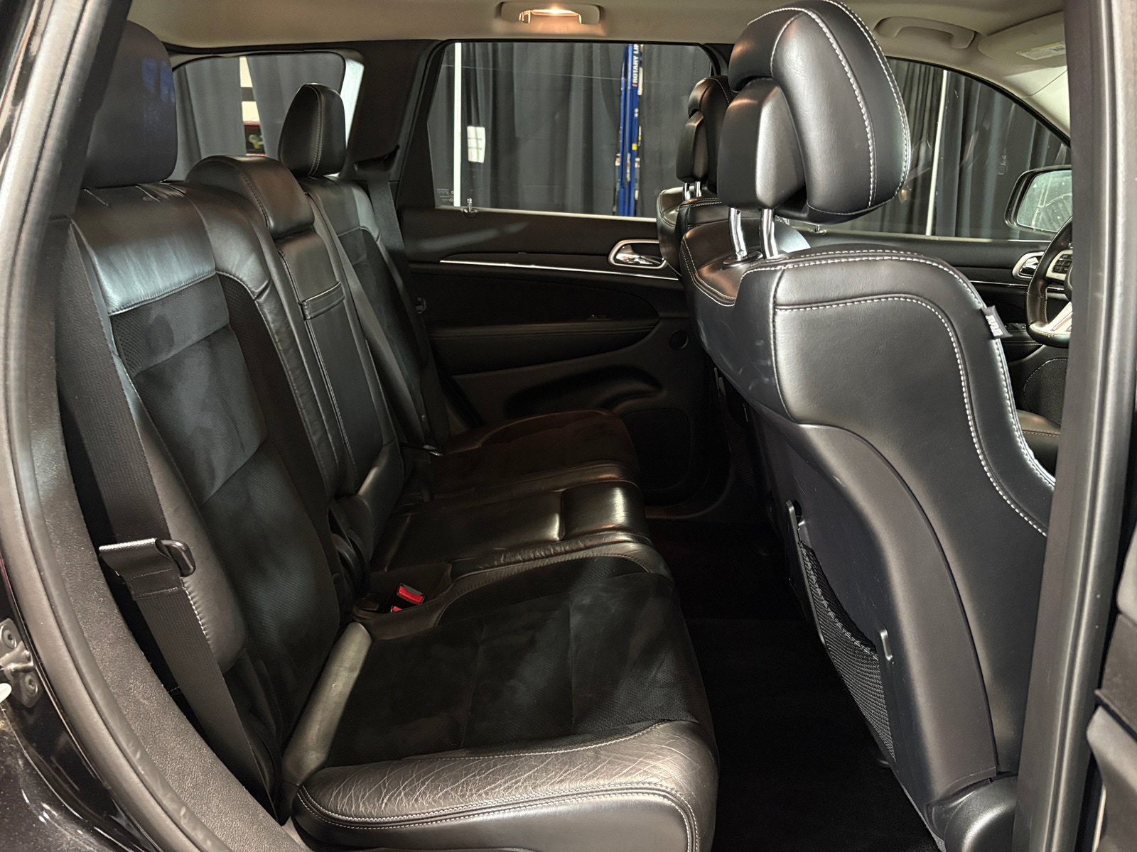 Thumbnail: 2012 Jeep Grand Cherokee - 5