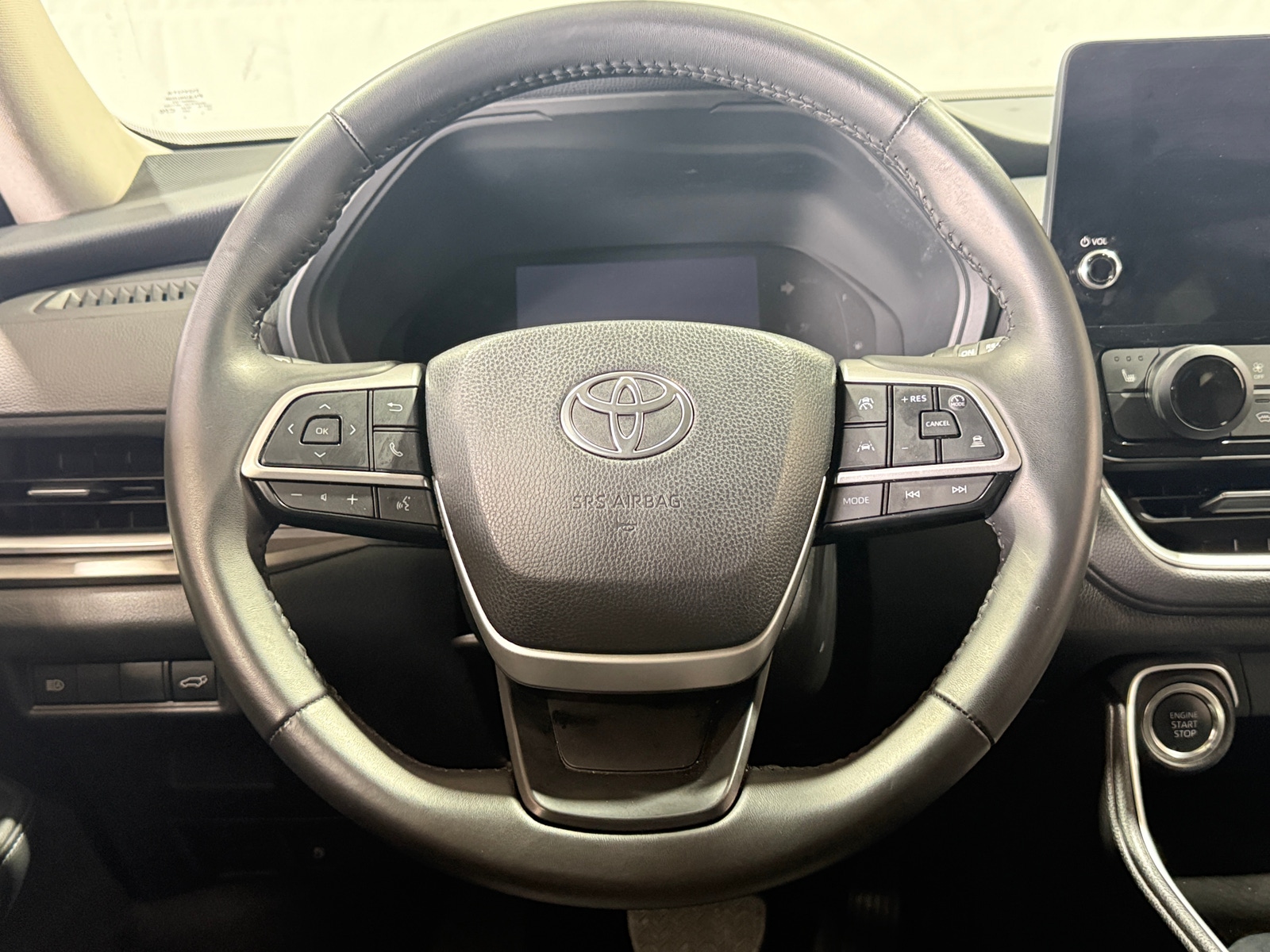 Thumbnail: 2025 Toyota Grand Highlander - 4