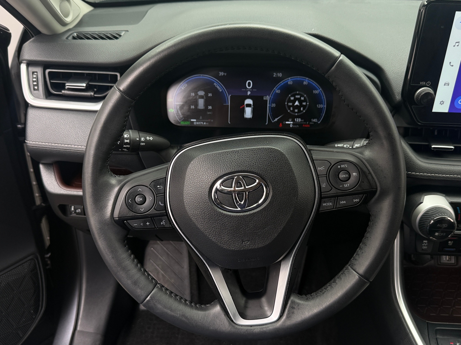 Thumbnail: 2023 Toyota RAV4 - 4