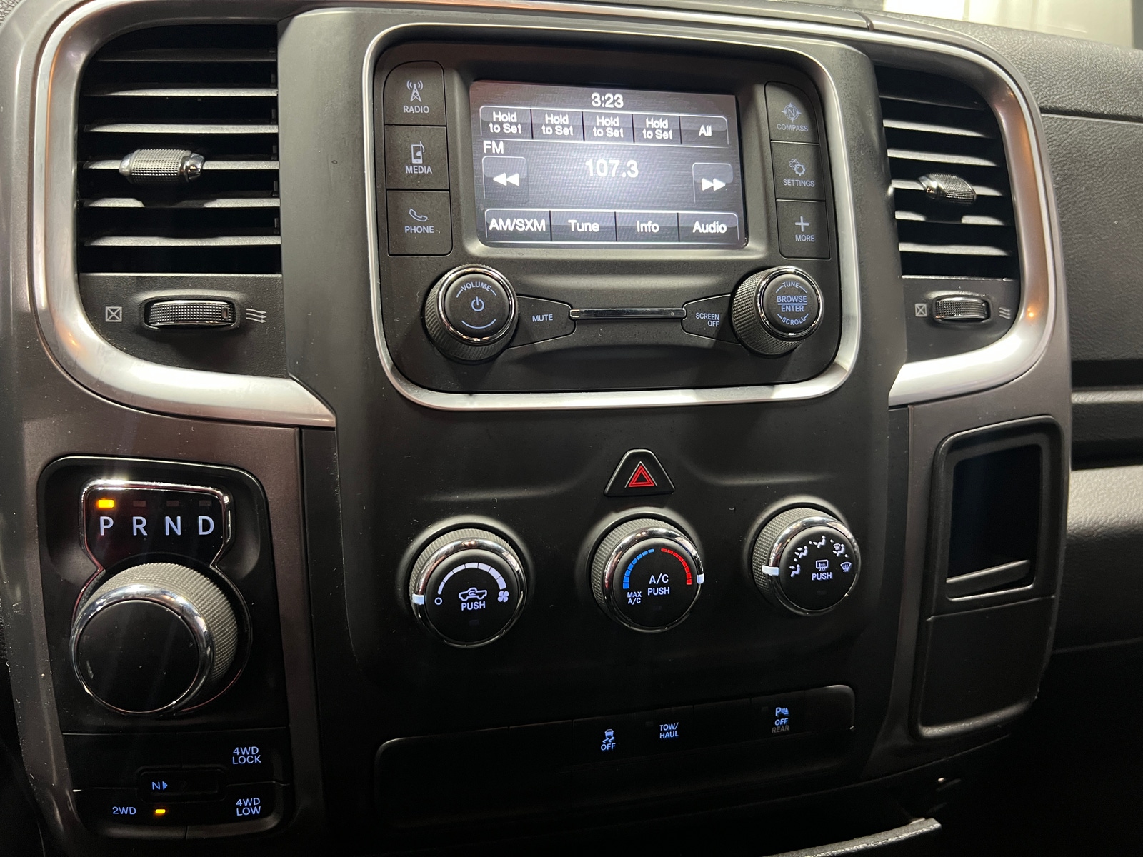 Thumbnail: 2024 RAM 1500 Classic - 4