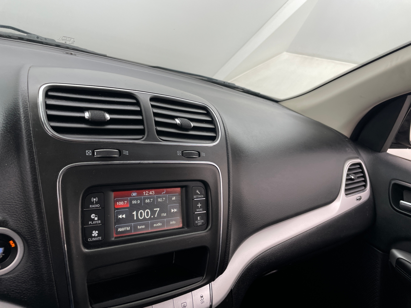 Thumbnail: 2019 Dodge Journey - 4