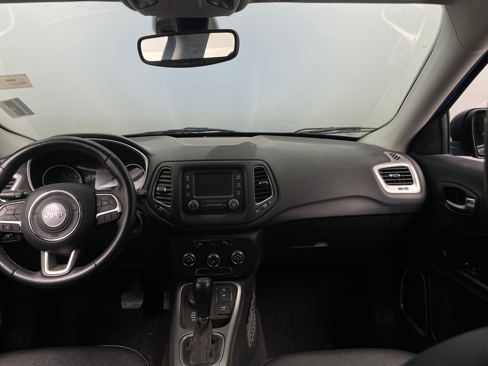 Thumbnail: 2018 Jeep Compass - 3