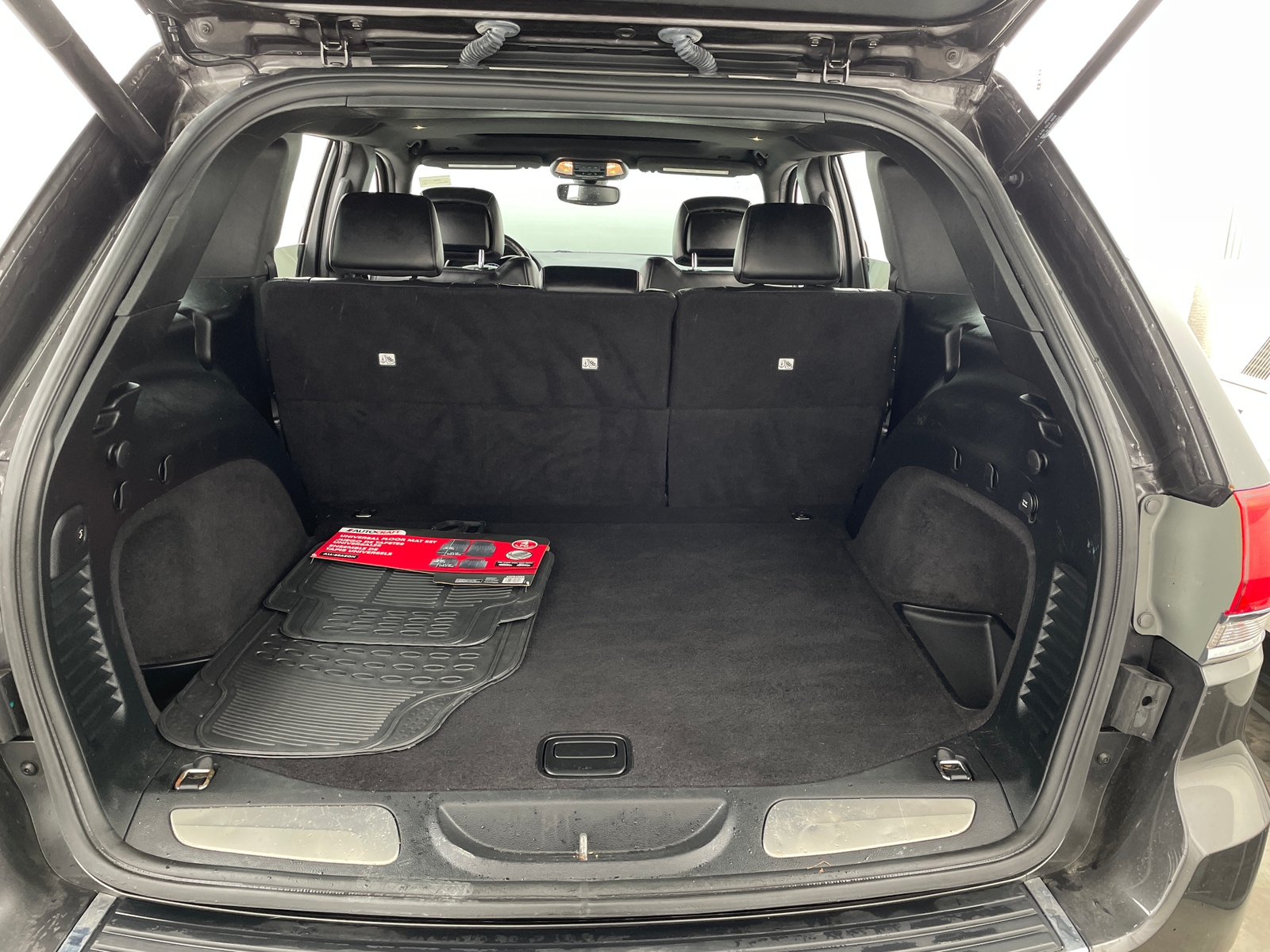 Thumbnail: 2019 Jeep Grand Cherokee - 6