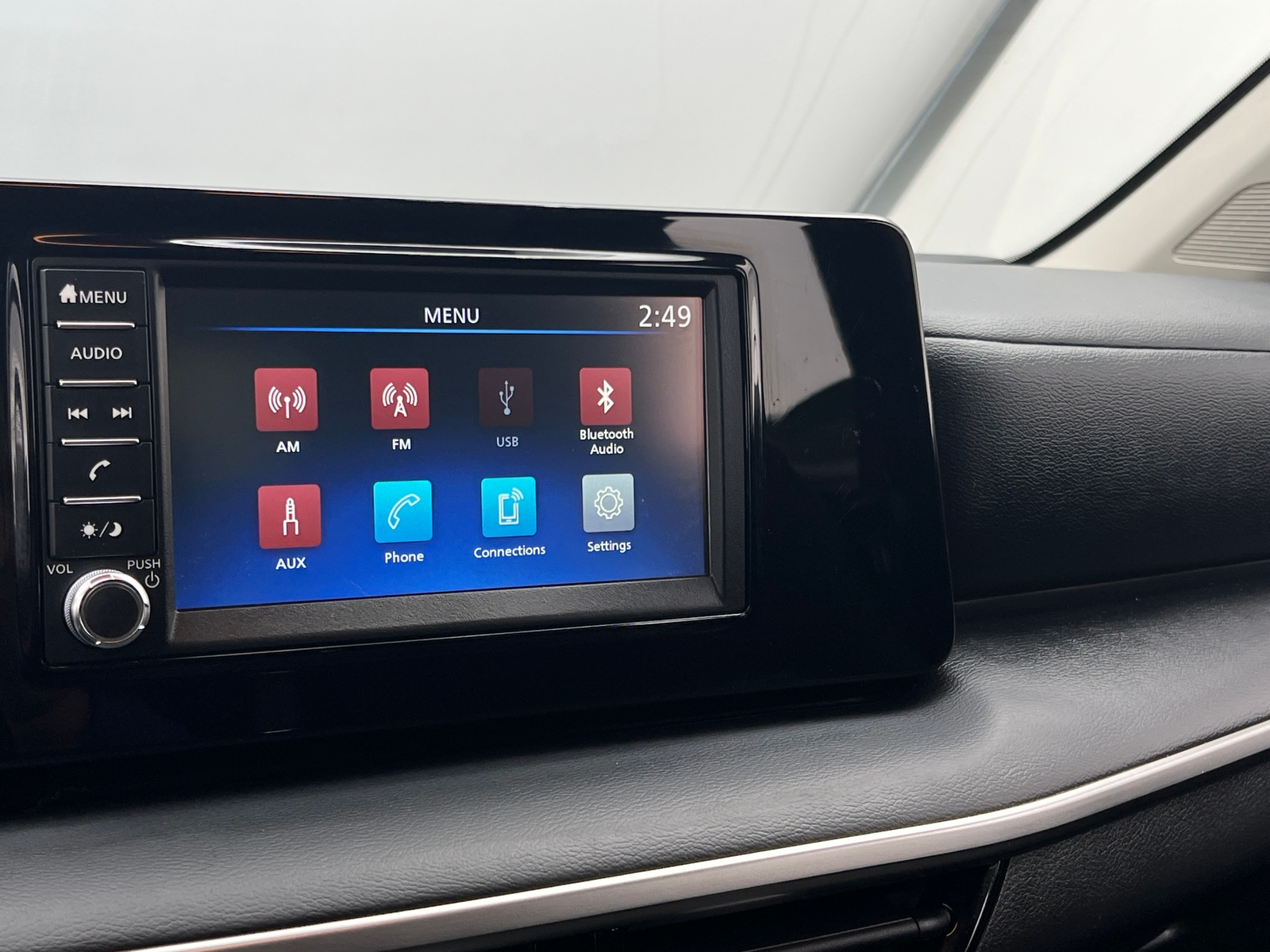 Thumbnail: 2025 Nissan Kicks - 4