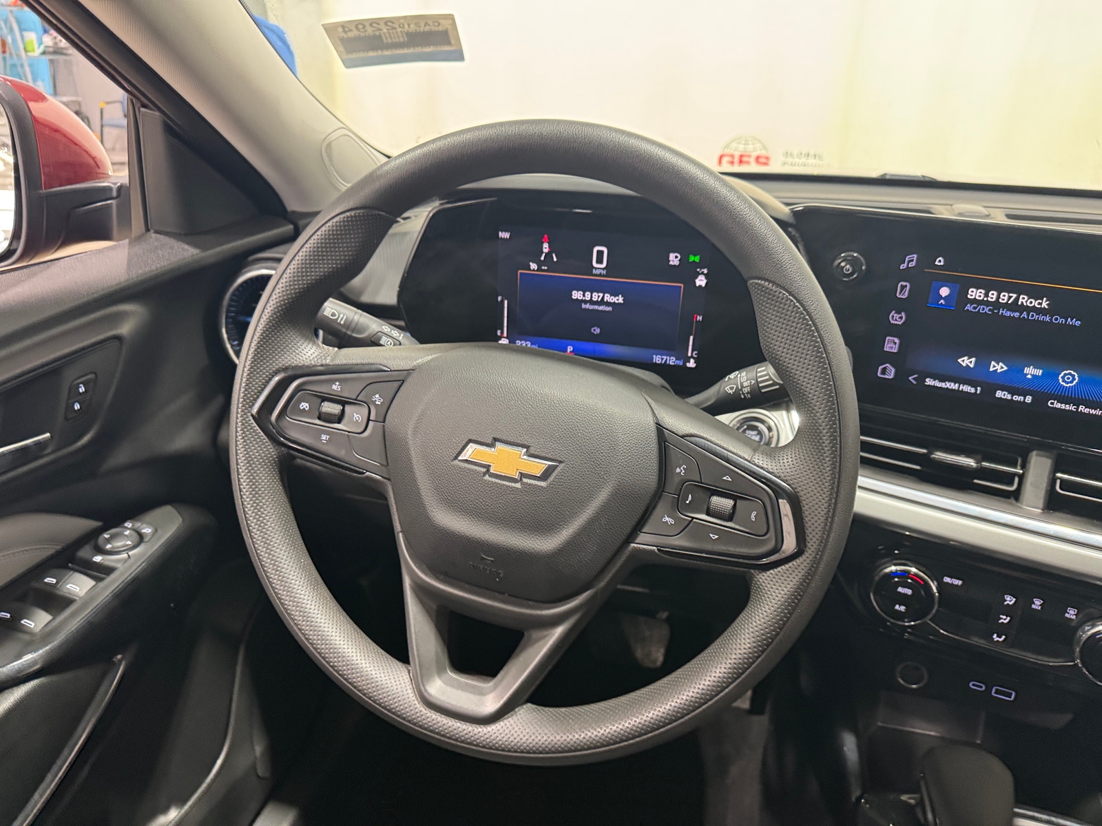 Thumbnail: 2025 Chevrolet Trax - 5