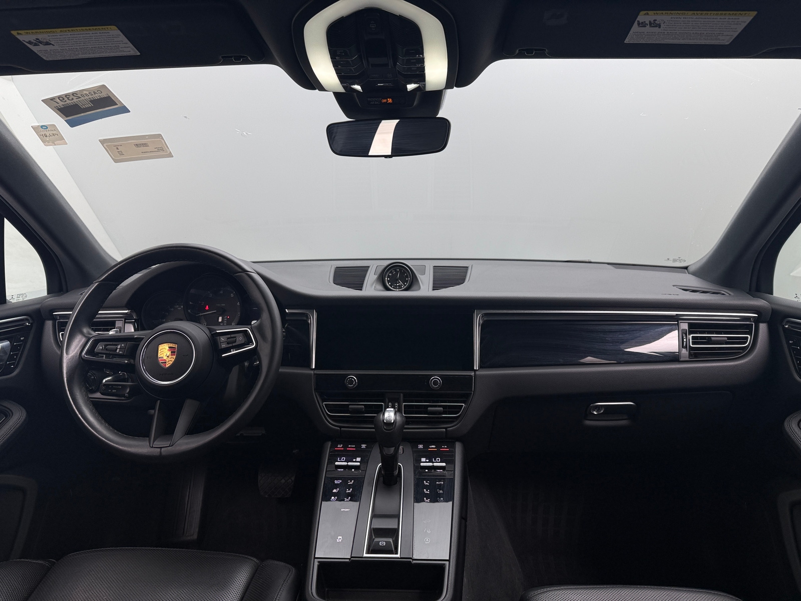 Thumbnail: 2022 Porsche Macan - 2