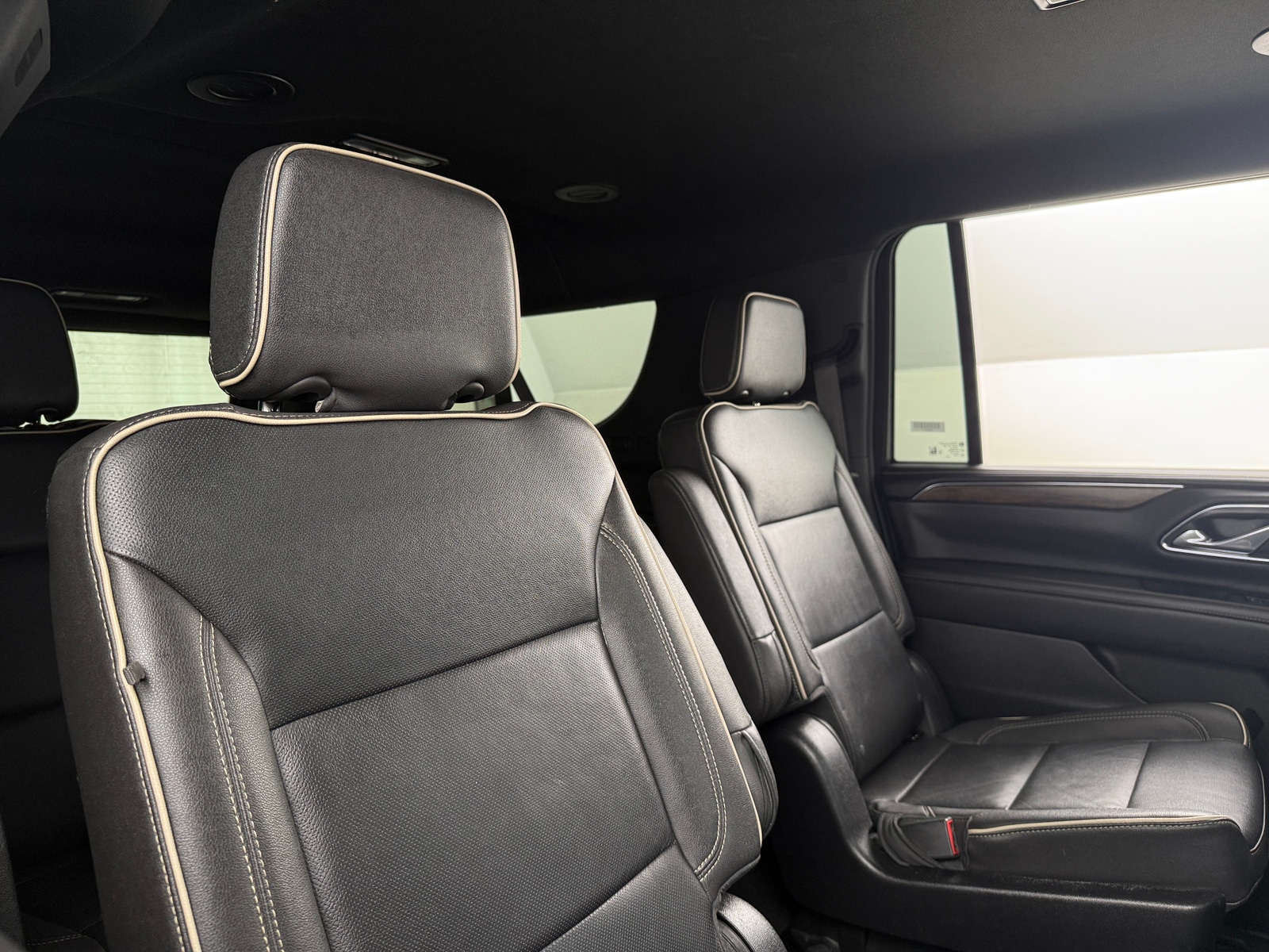 Thumbnail: 2023 Chevrolet Suburban - 5