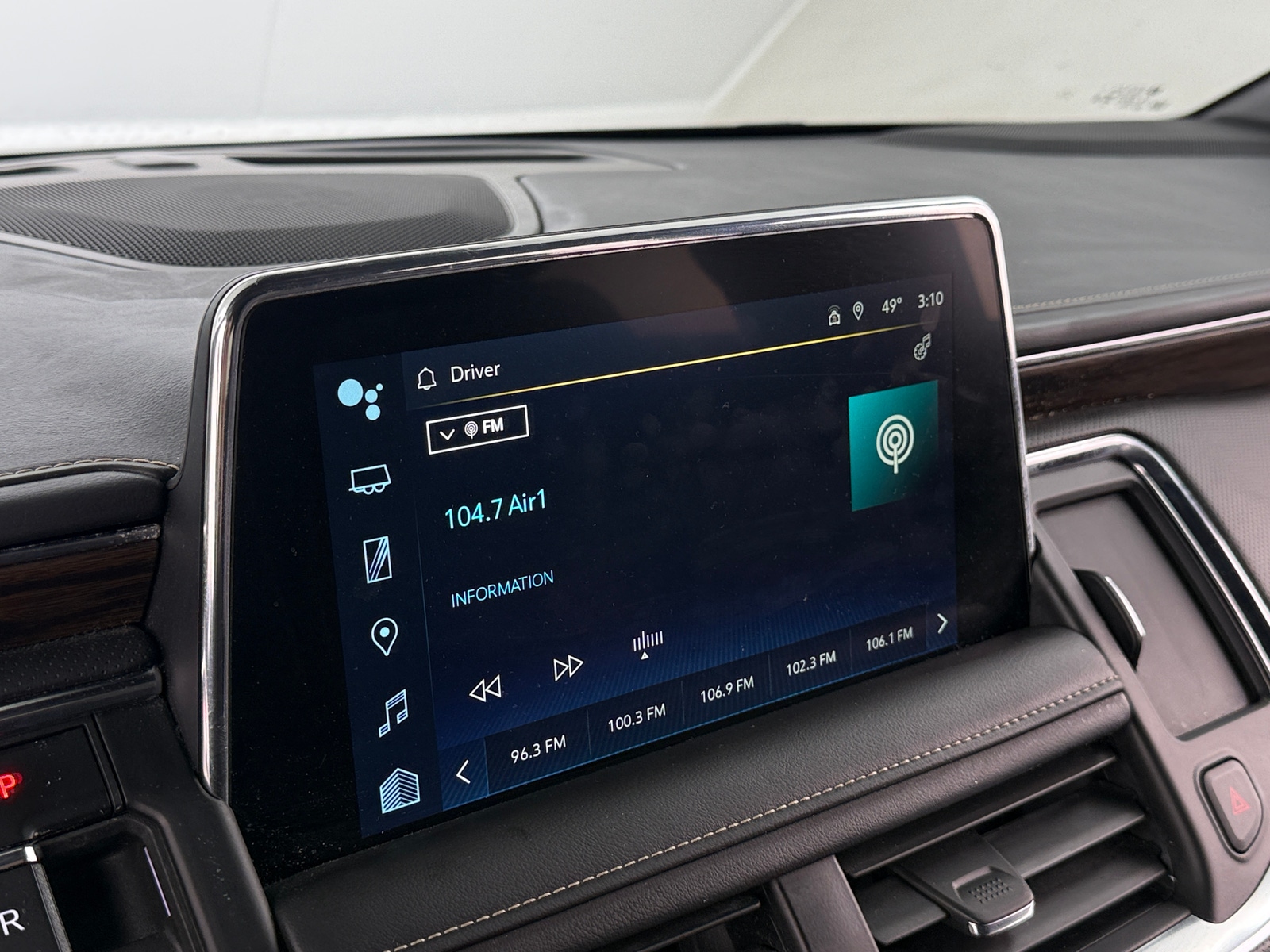 Thumbnail: 2023 Chevrolet Suburban - 3