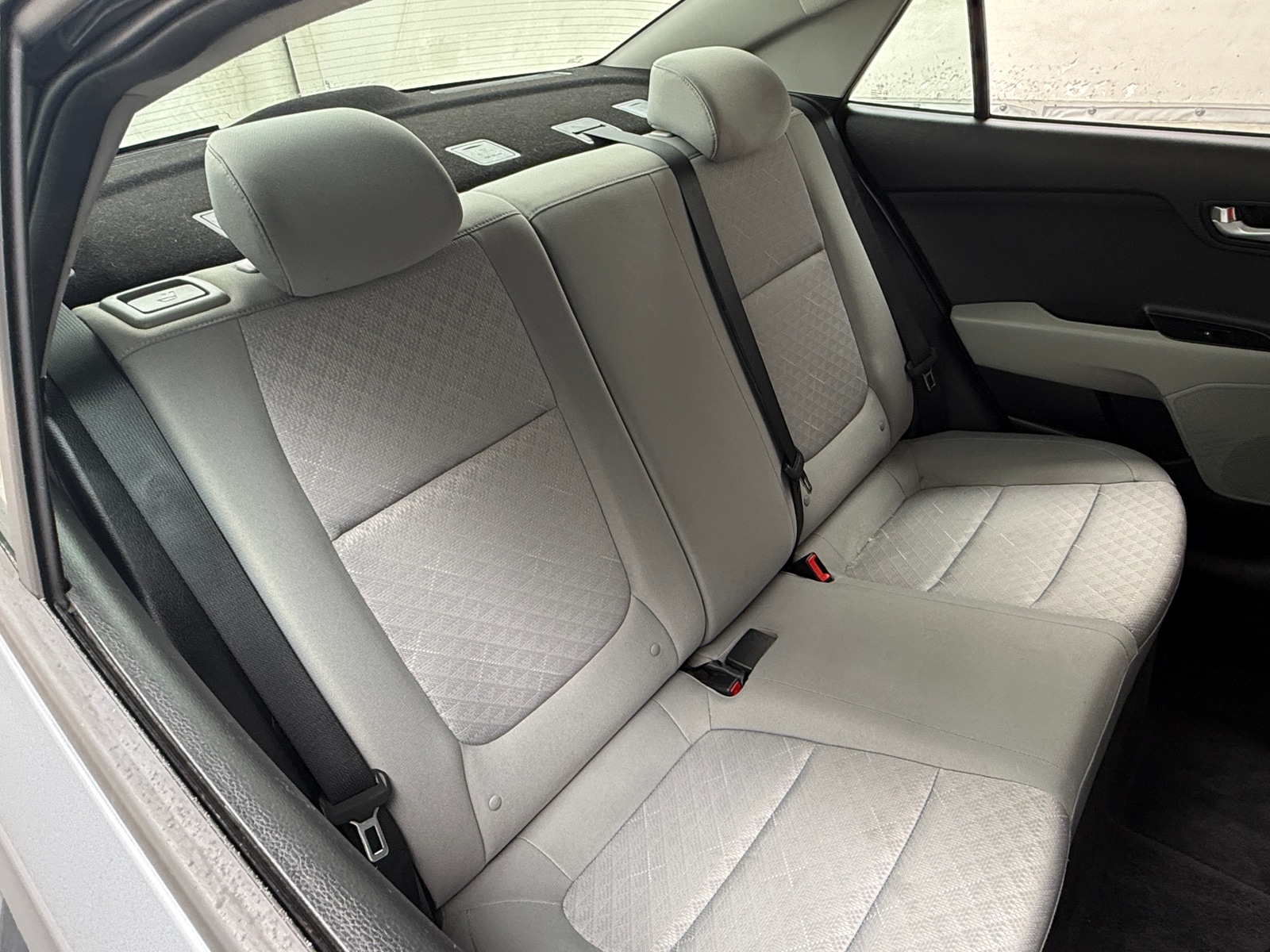 Thumbnail: 2020 Kia Rio - 6