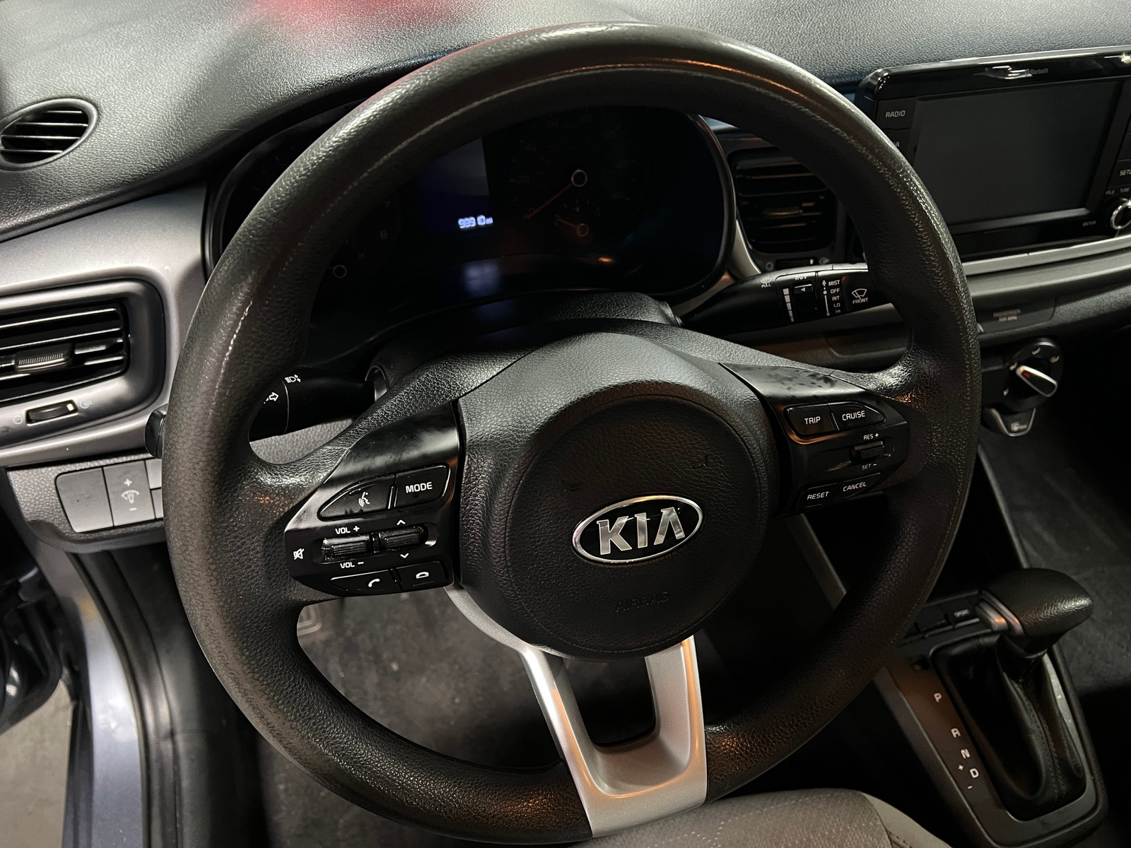 Thumbnail: 2020 Kia Rio - 5