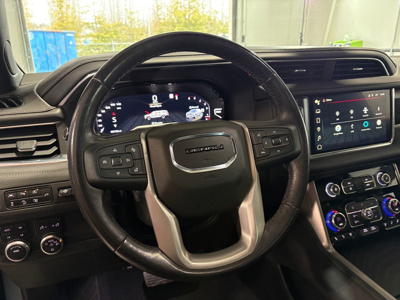 Thumbnail: 2022 GMC Yukon XL - 4