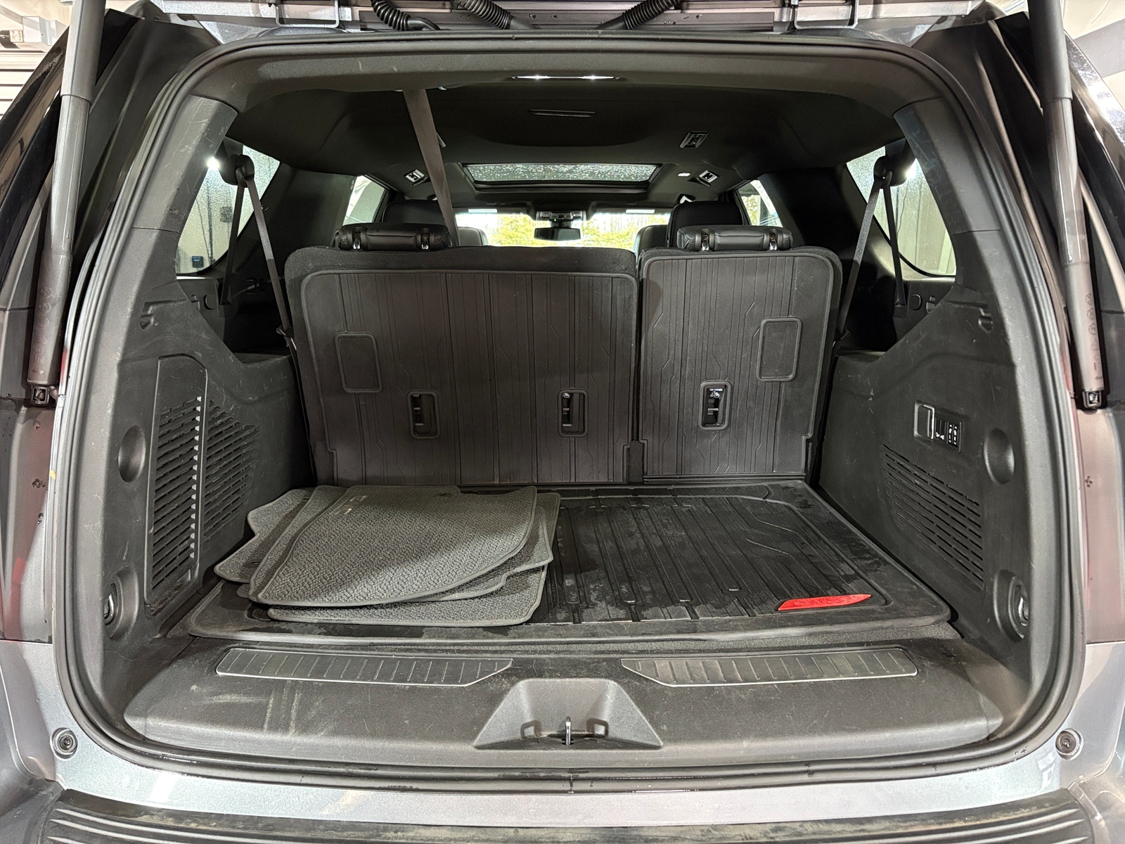 Thumbnail: 2022 GMC Yukon XL - 6