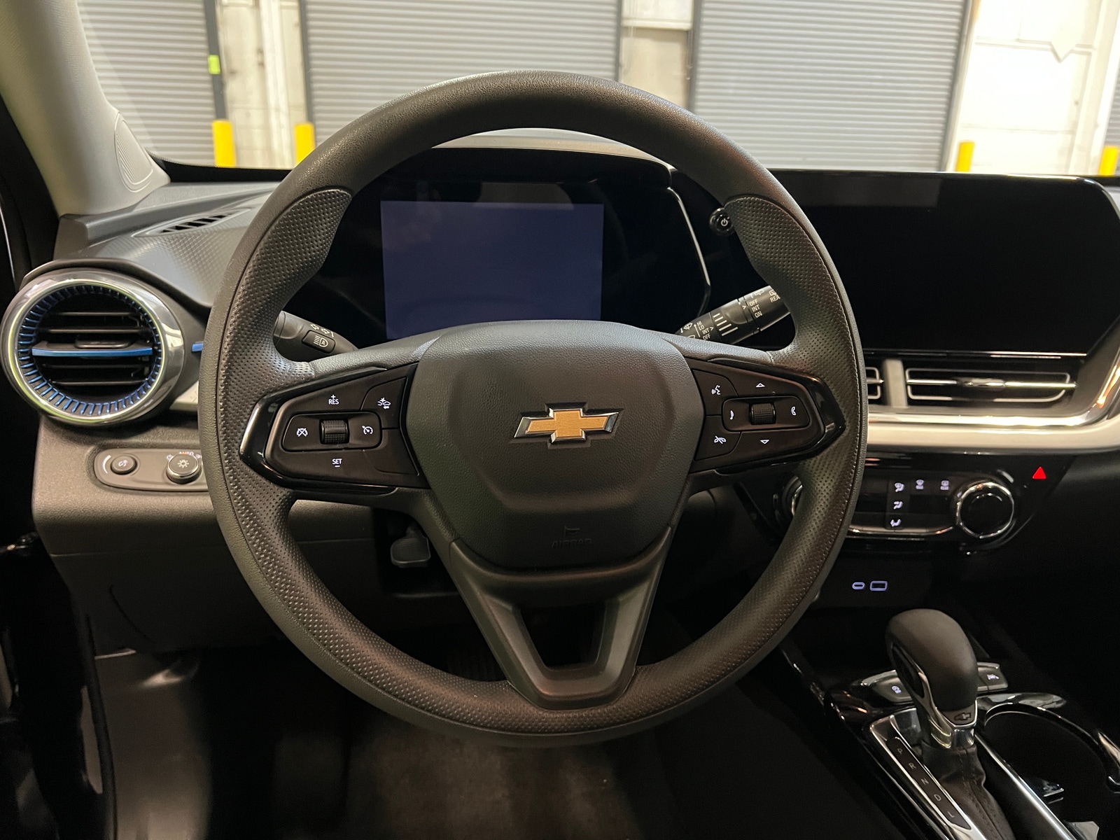 Thumbnail: 2025 Chevrolet Trax - 5