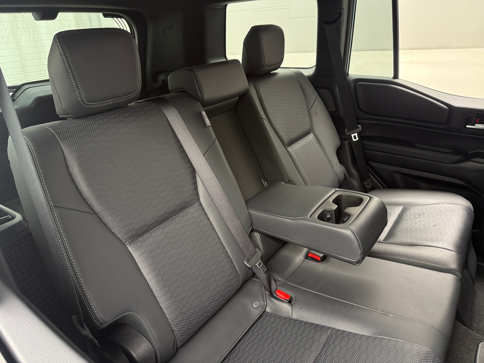 Thumbnail: 2025 Toyota Land Cruiser - 5