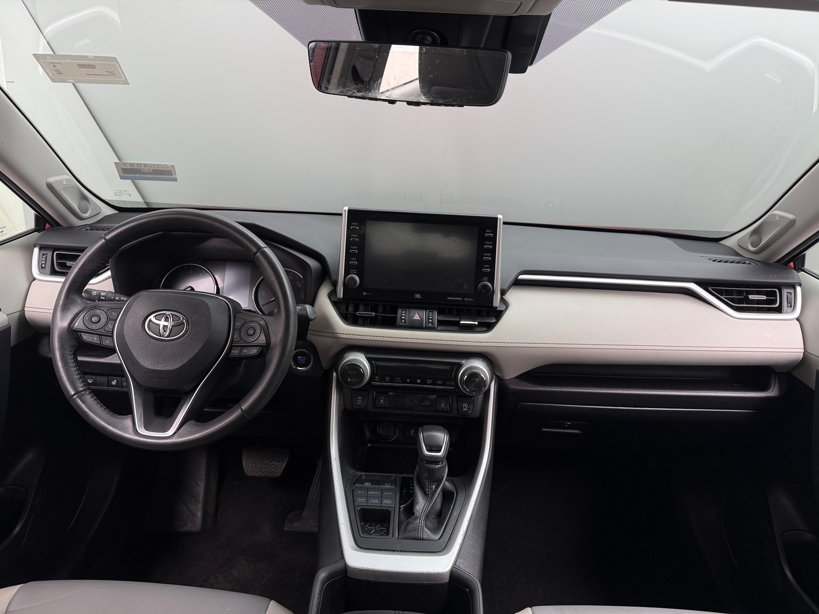 Thumbnail: 2022 Toyota RAV4 - 2