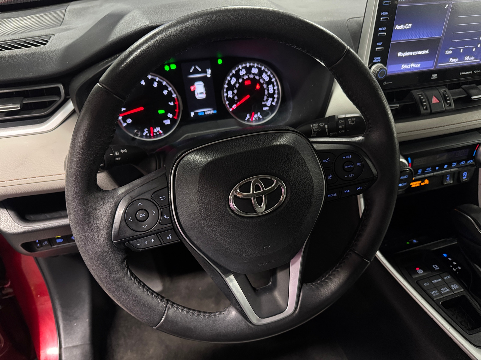 Thumbnail: 2022 Toyota RAV4 - 4