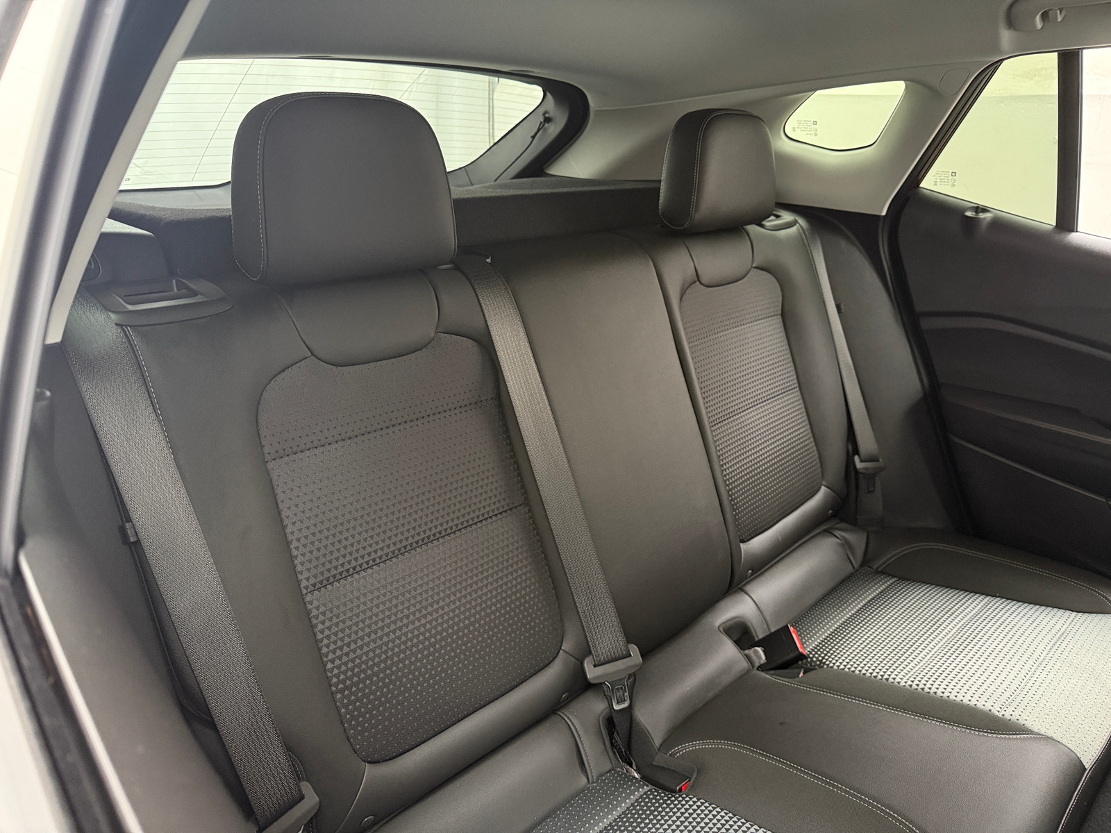 Thumbnail: 2025 Chevrolet Trax - 6