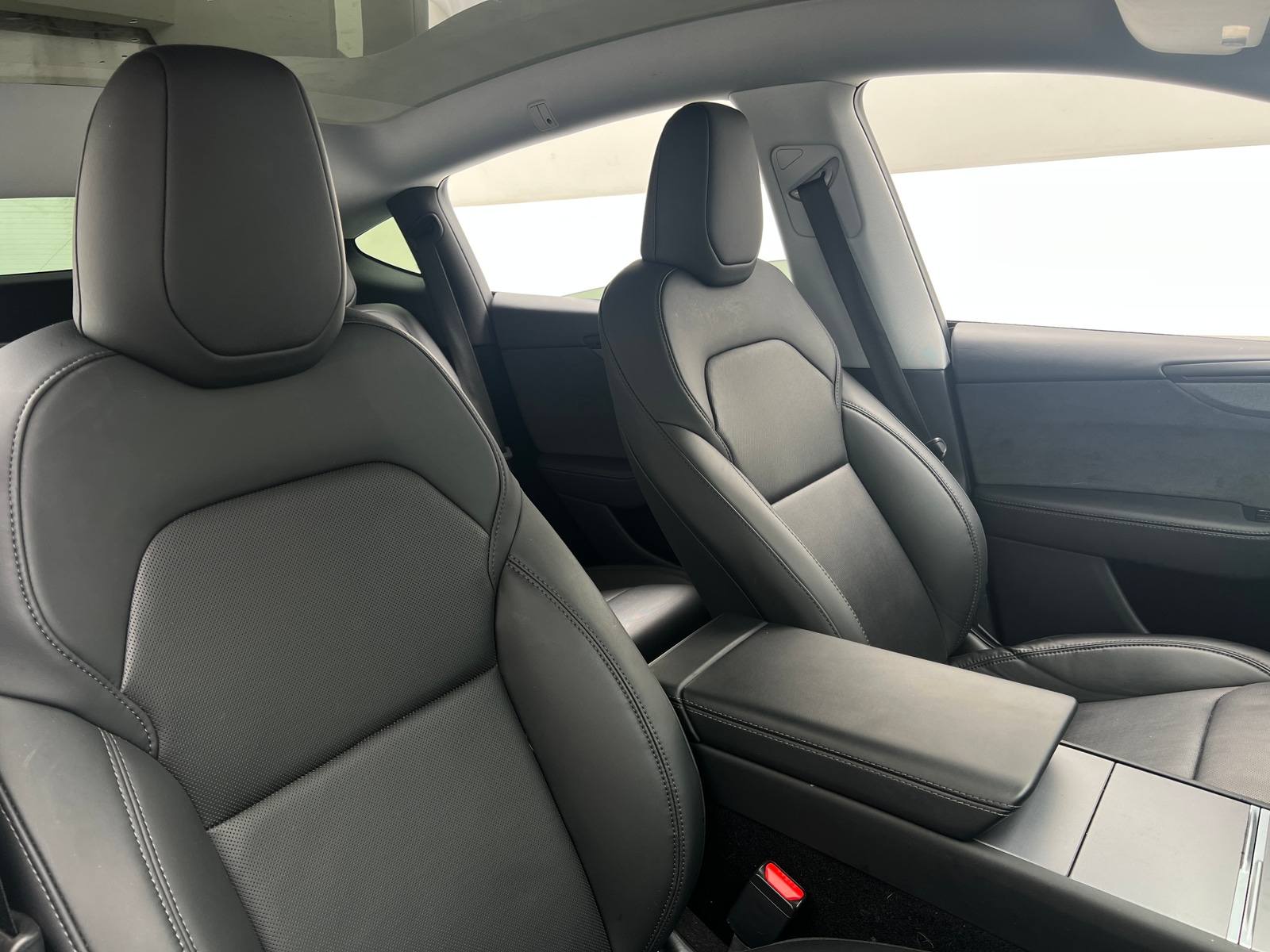 Thumbnail: 2026 Tesla Model Y - 2