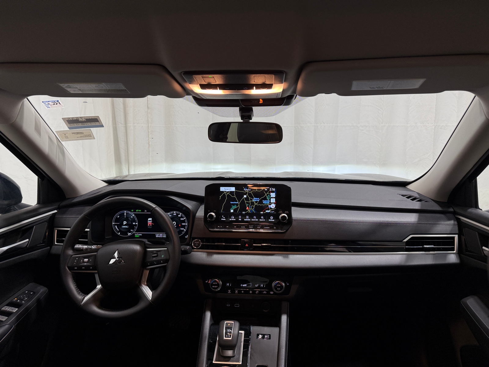 Thumbnail: 2025 Mitsubishi Outlander - 2