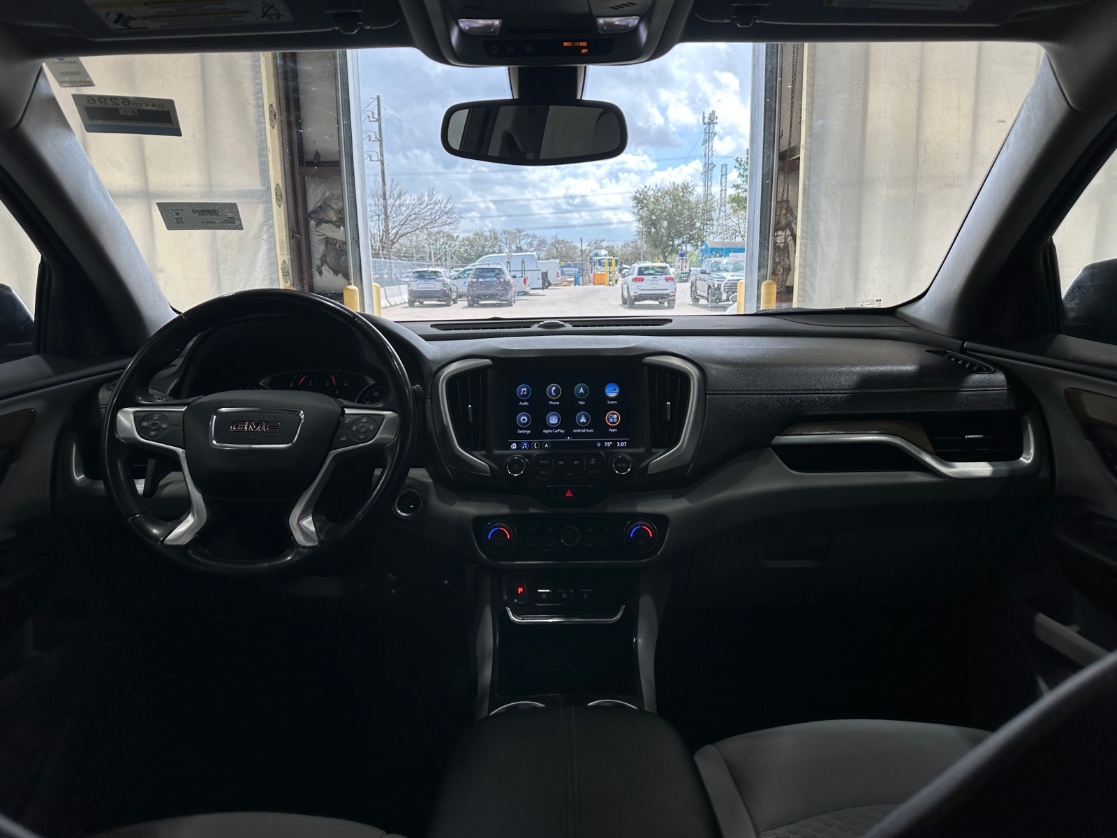 Thumbnail: 2018 GMC Terrain - 3