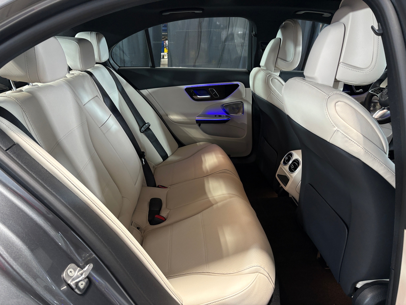 Thumbnail: 2025 Mercedes-Benz C-Class - 5