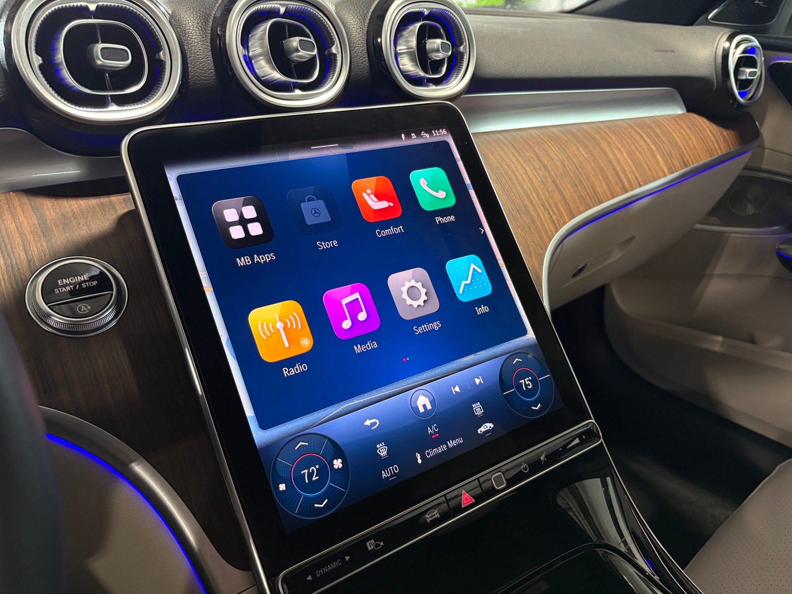 Thumbnail: 2025 Mercedes-Benz C-Class - 3