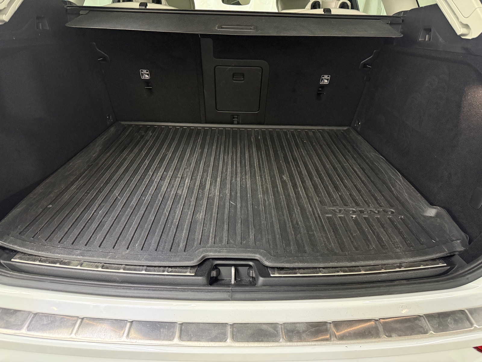 Thumbnail: 2023 Volvo XC60 - 6