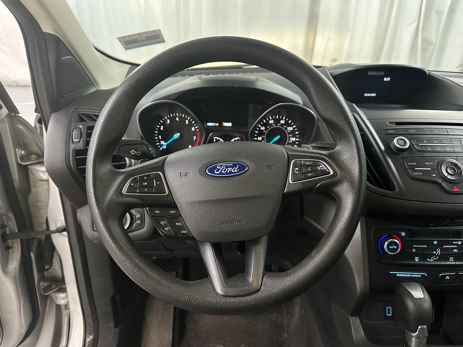 Thumbnail: 2017 Ford Escape - 5