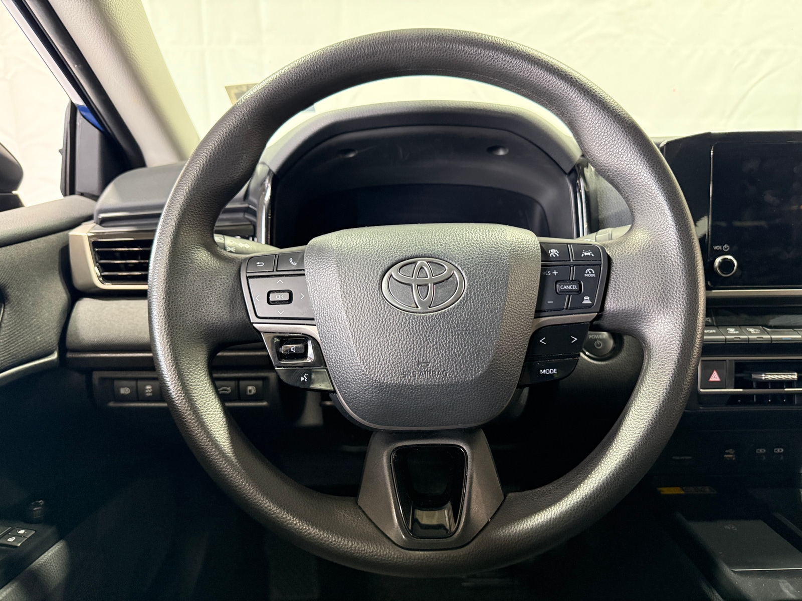 Thumbnail: 2025 Toyota Camry - 5