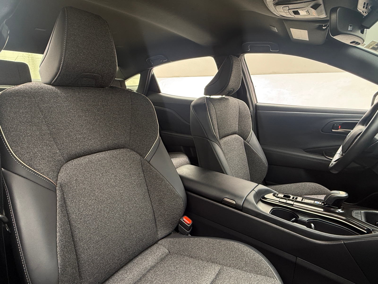 Thumbnail: 2024 Toyota Crown - 2