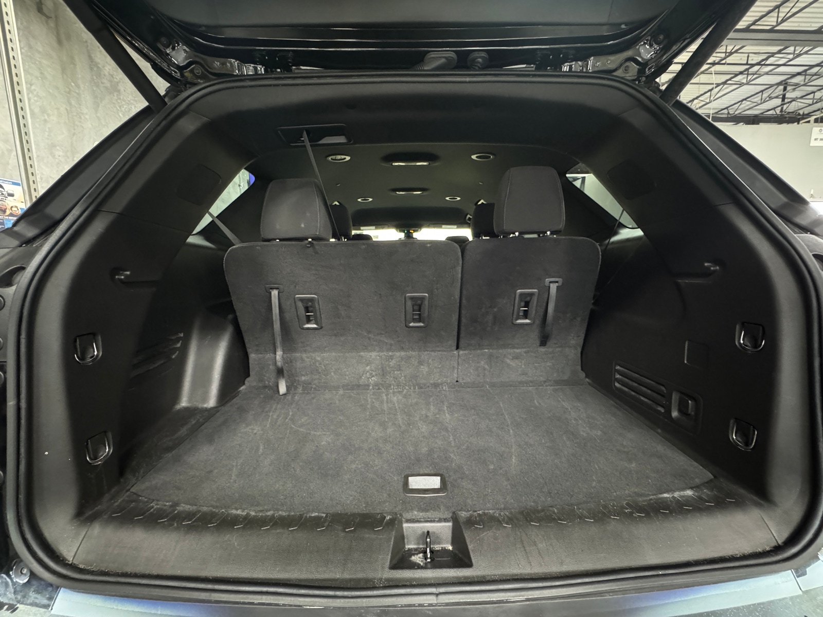 Thumbnail: 2023 Chevrolet Traverse - 7