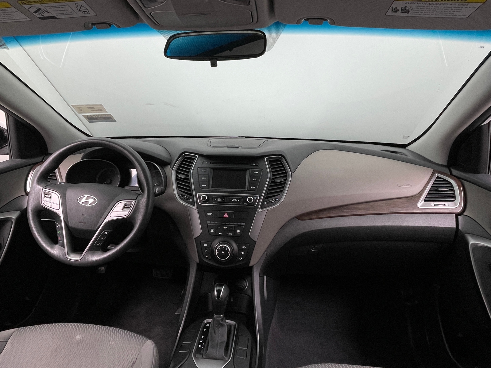 Thumbnail: 2017 Hyundai Santa Fe - 3