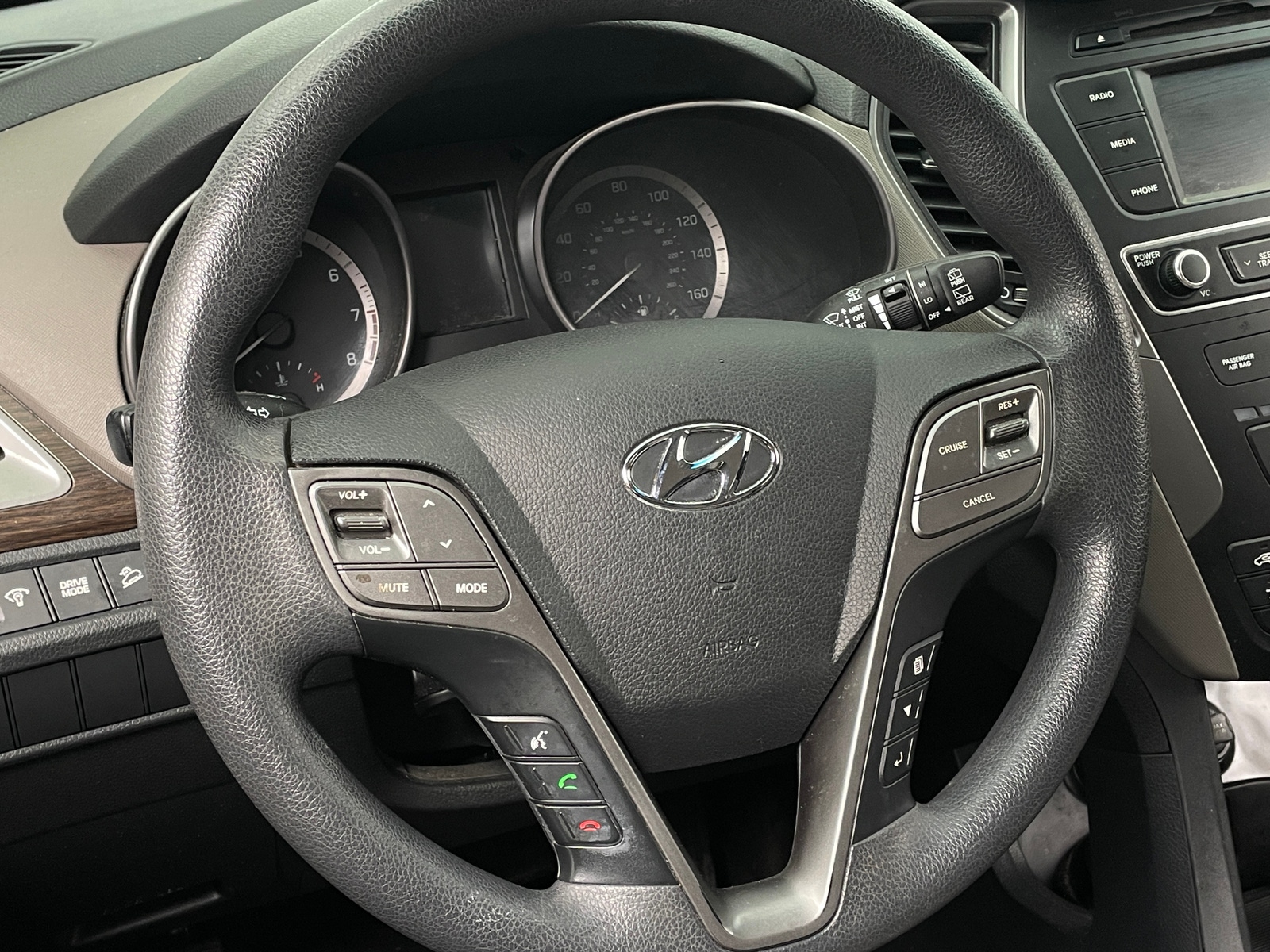 Thumbnail: 2017 Hyundai Santa Fe - 5