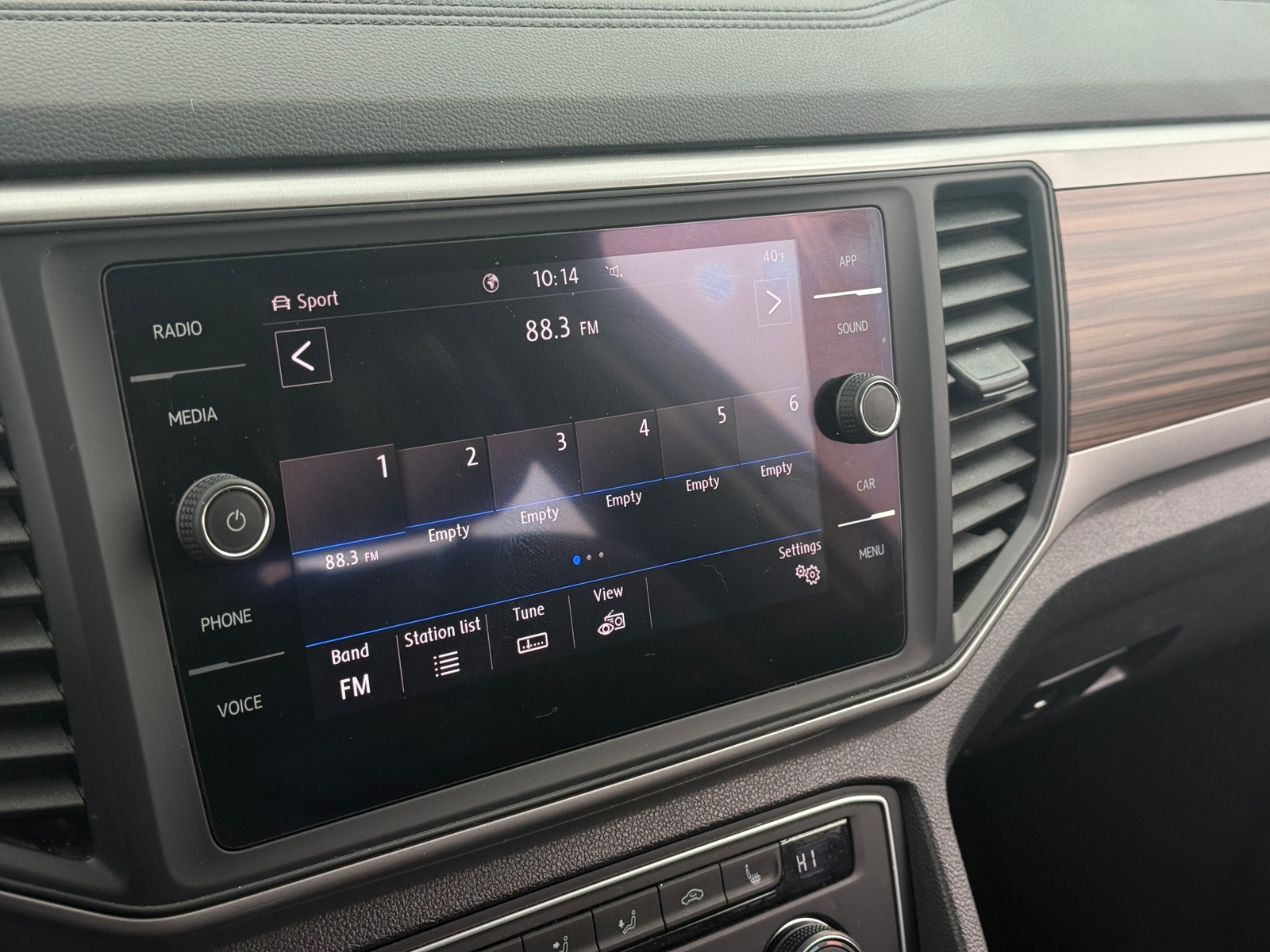 Thumbnail: 2021 Volkswagen Atlas - 3