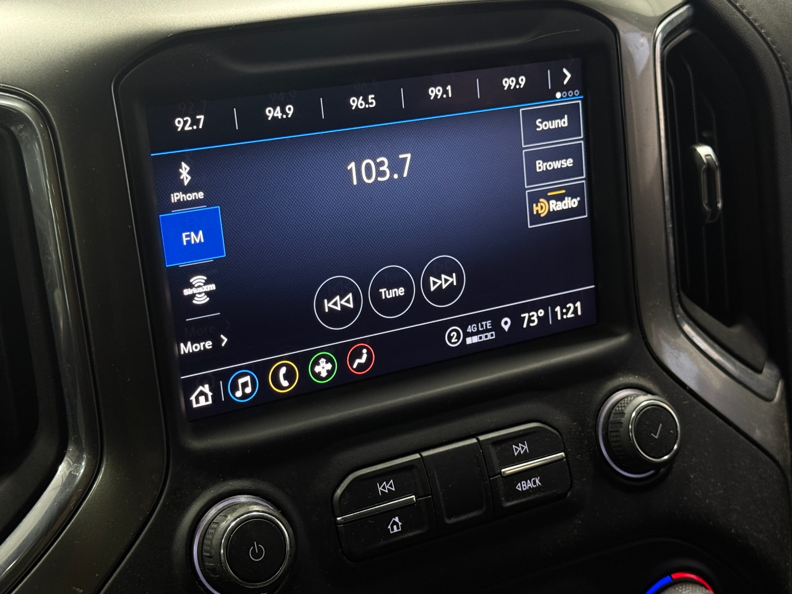 Thumbnail: 2021 Chevrolet Silverado 1500 - 4