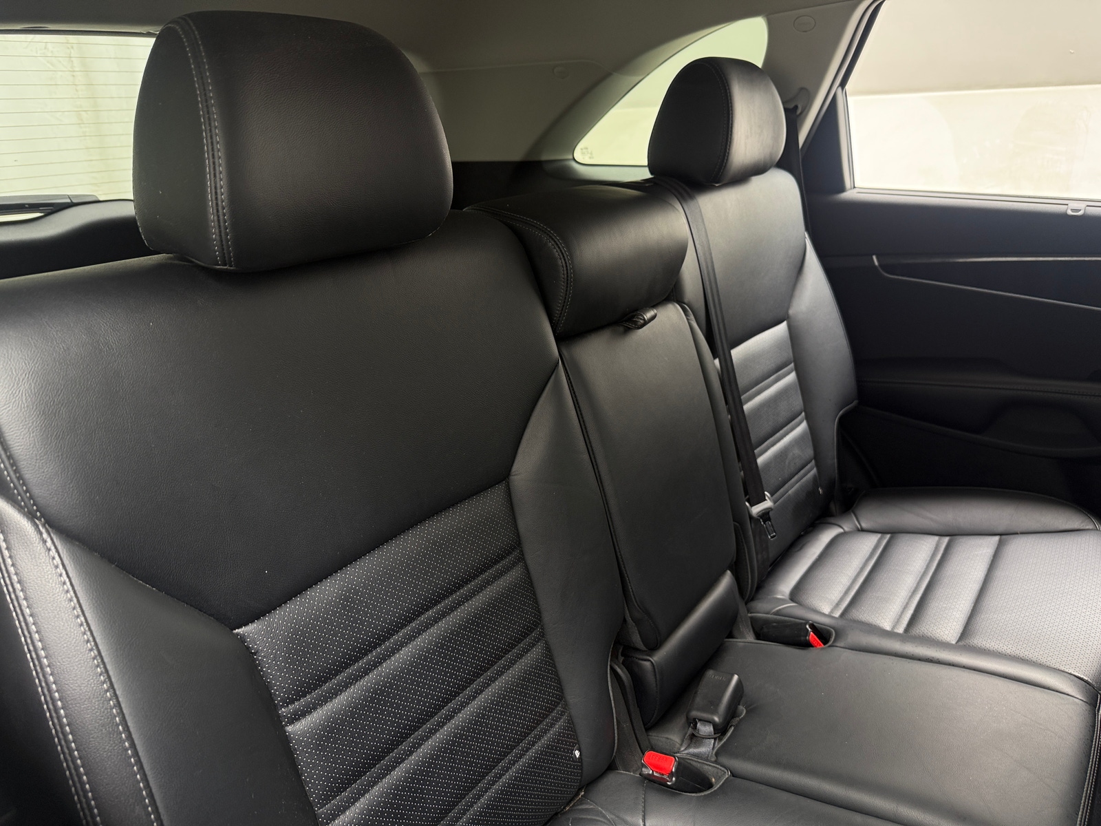 Thumbnail: 2016 Kia Sorento - 5