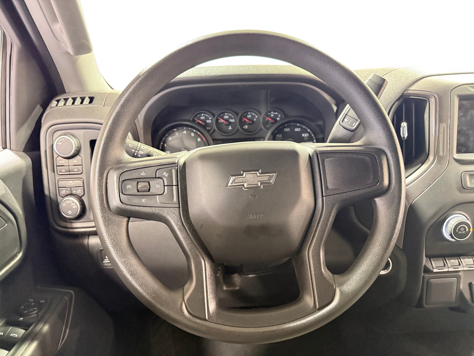 Thumbnail: 2023 Chevrolet Silverado 1500 - 5