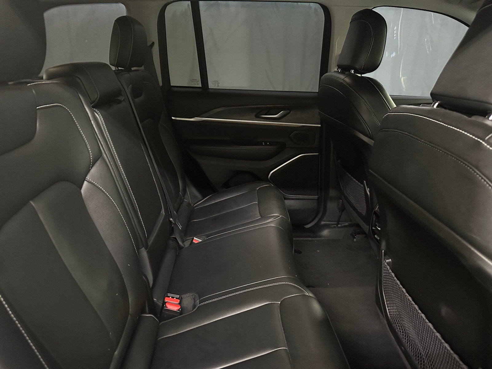 Thumbnail: 2022 Jeep Grand Cherokee - 5