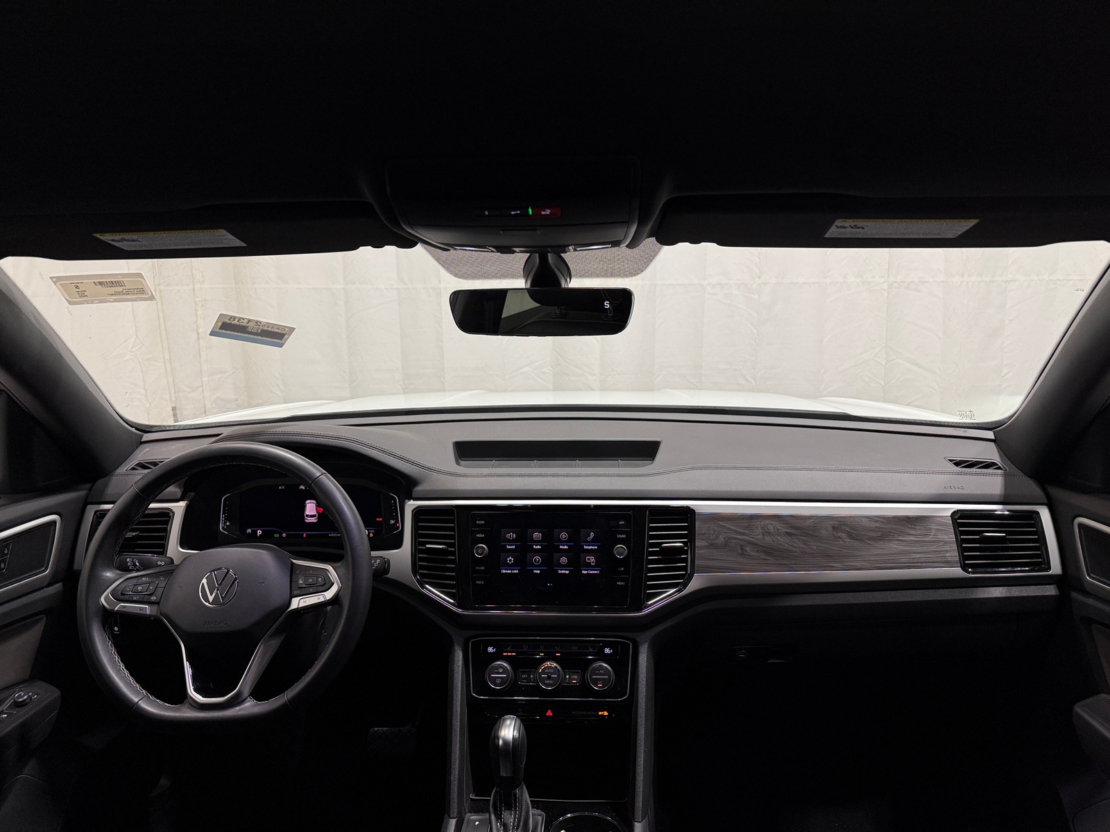 Thumbnail: 2022 Volkswagen Atlas - 2