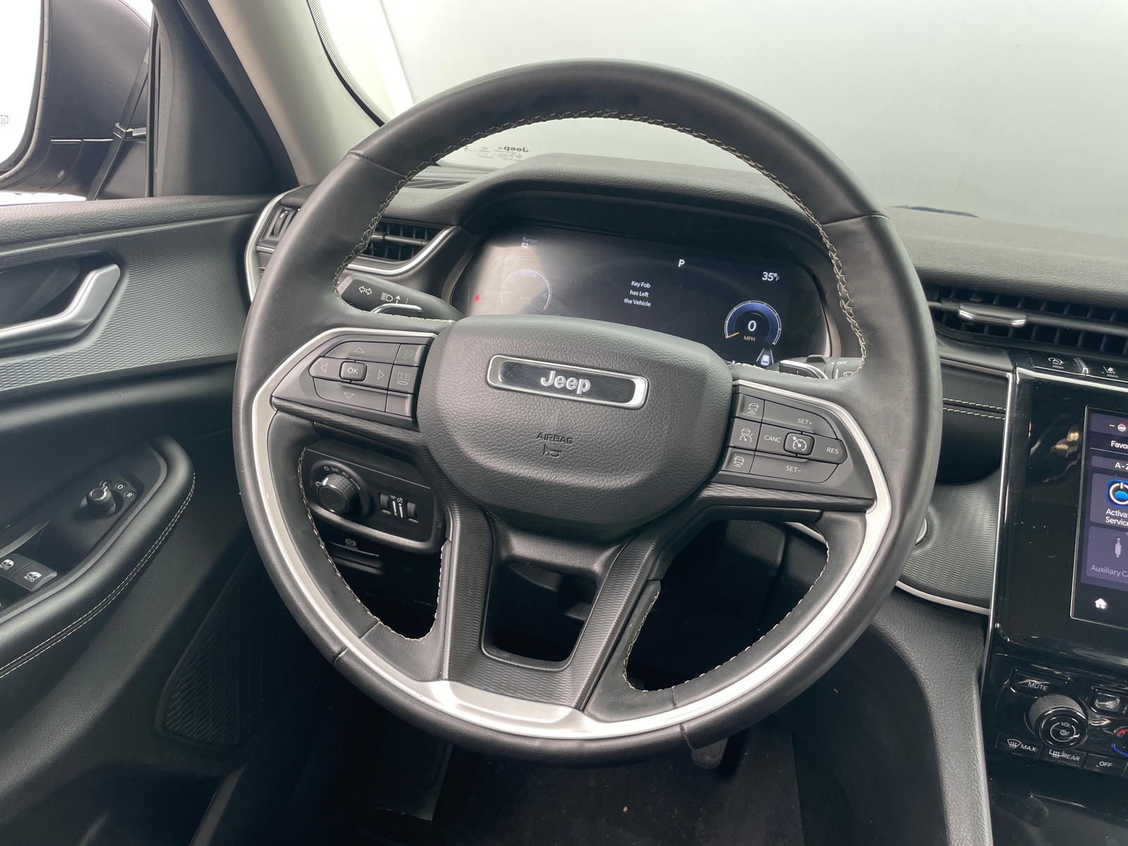 Thumbnail: 2023 Jeep Grand Cherokee - 5