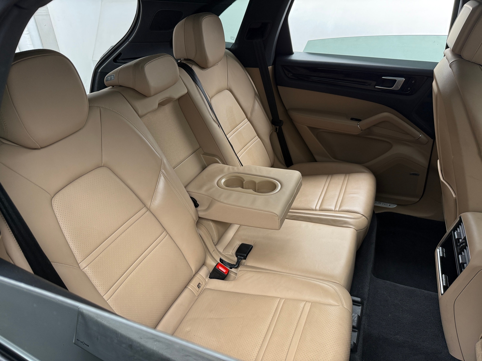 Thumbnail: 2021 Porsche Cayenne - 5