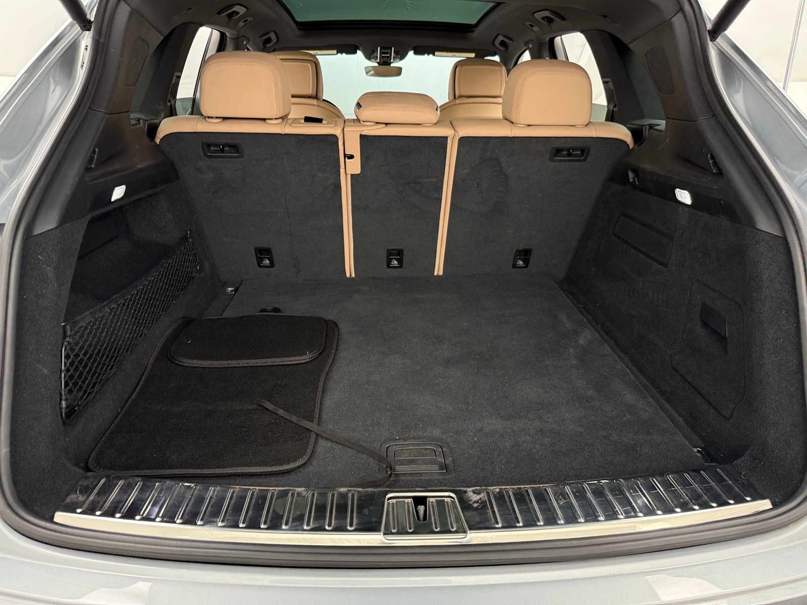 Thumbnail: 2021 Porsche Cayenne - 6