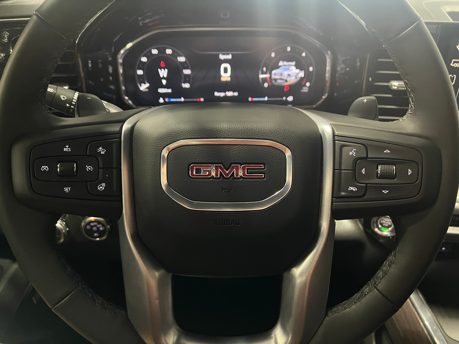 Thumbnail: 2026 GMC Sierra 1500 - 4