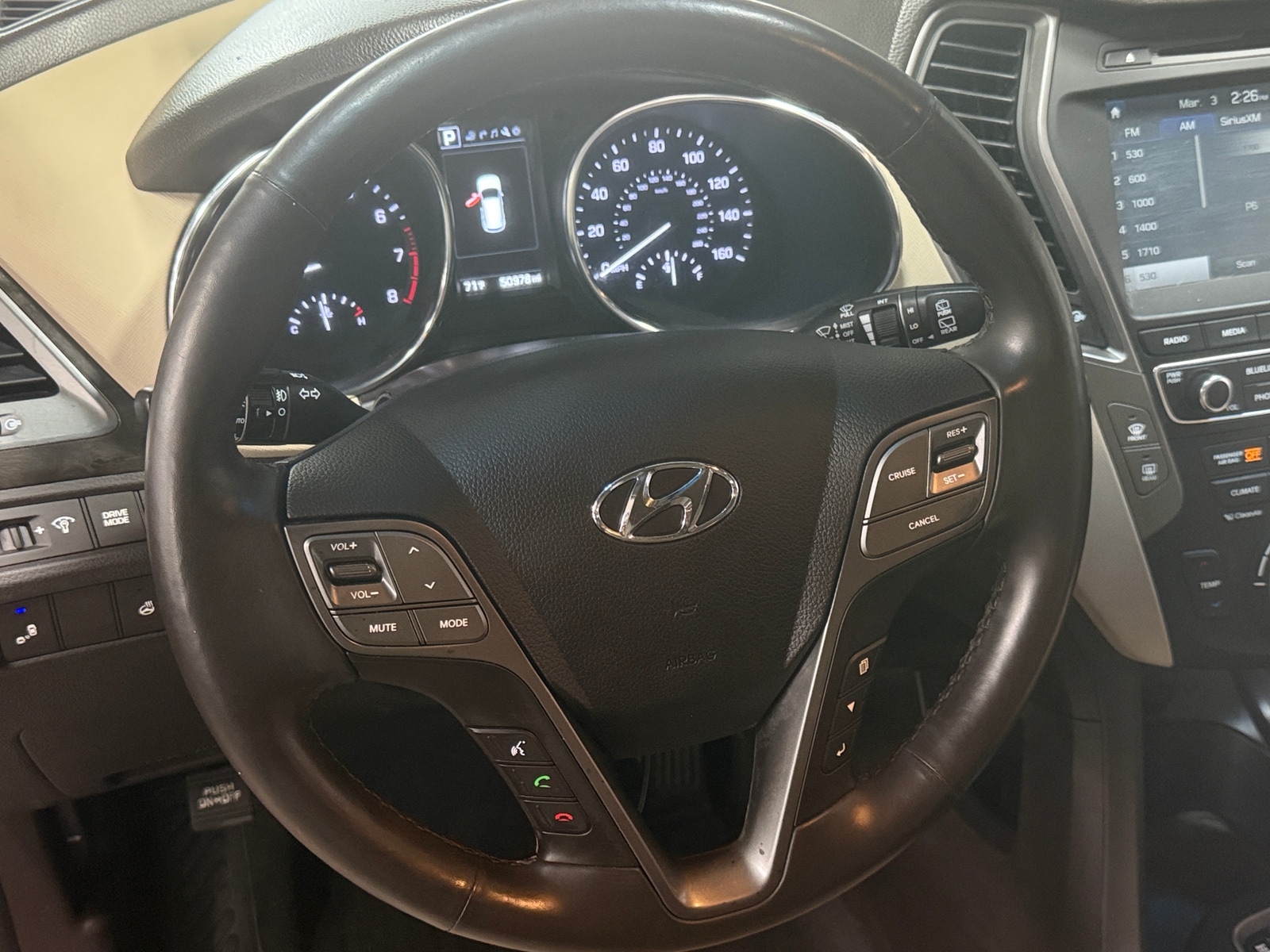 Thumbnail: 2017 Hyundai Santa Fe - 4